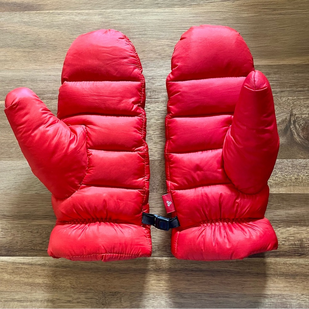 Aritzia Super Puff Down Mittens - S/M